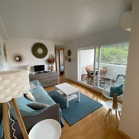 Superbe Appartement Renove, Residence Avec Piscine Roses Exterior foto