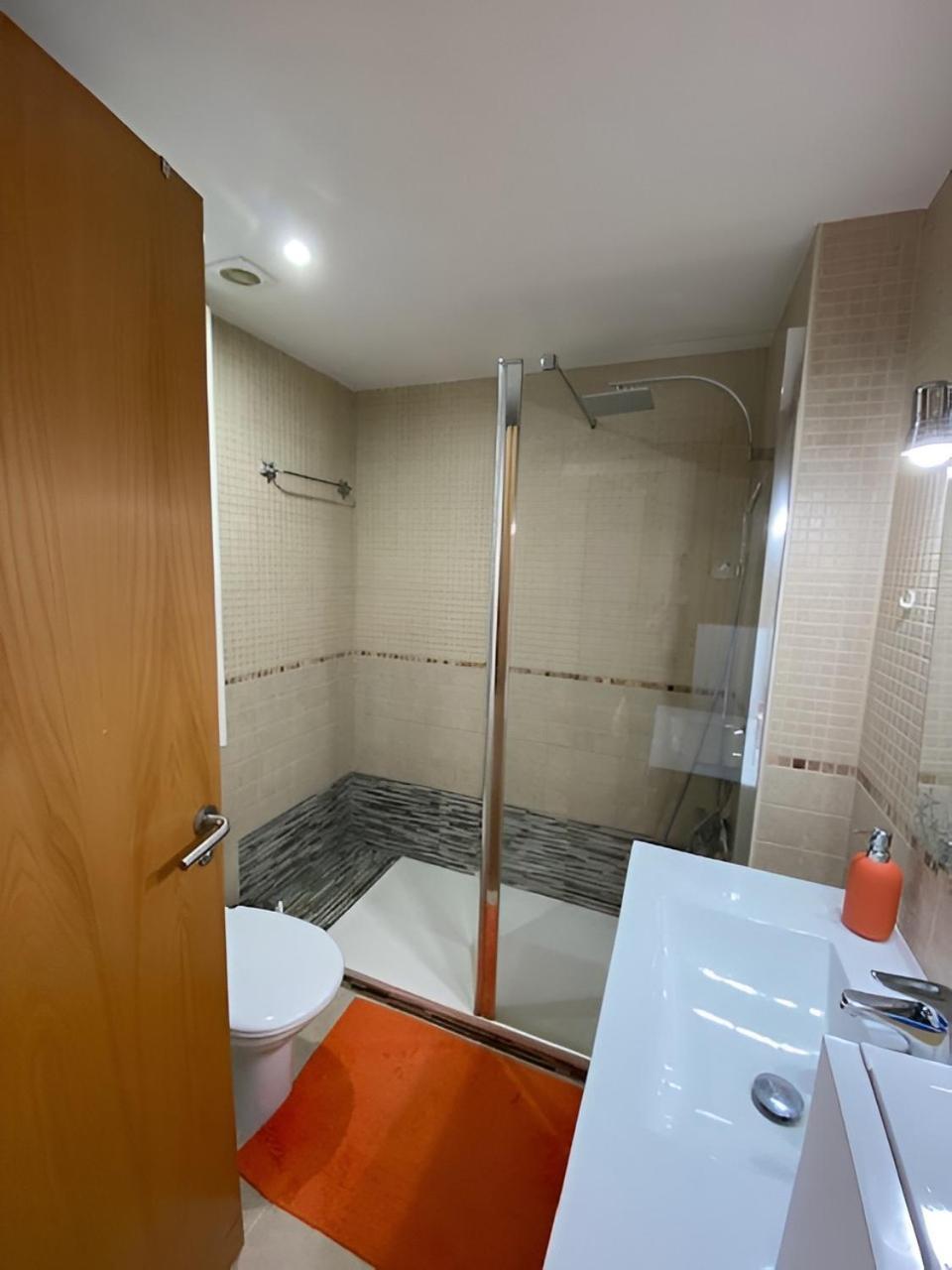 Superbe Appartement Renove, Residence Avec Piscine Roses Exterior foto